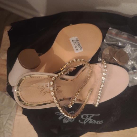 Women's  4.5in heel - Picture 4 of 6